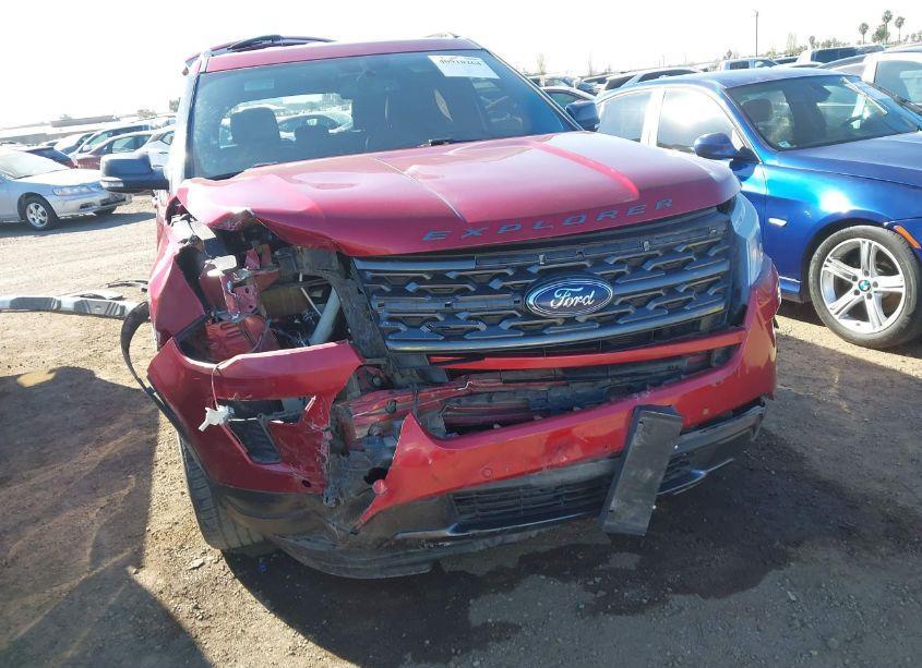 Photo 6 of 2019 Ford Explorer XLT (VIN 1FM5K7D82KGB09025)
