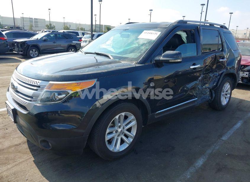 Photo 2 of 2013 Ford Explorer XLT (VIN 1FM5K7D83DGA75762)