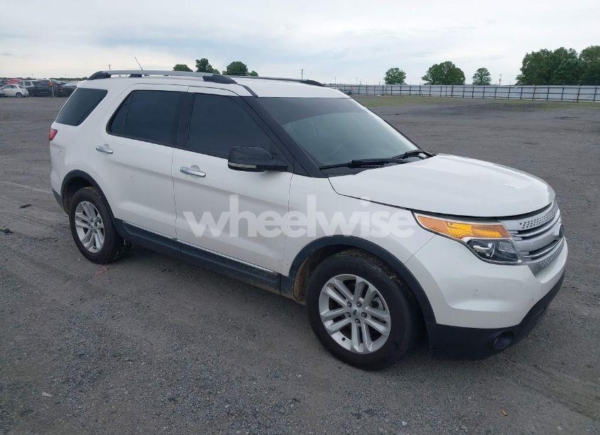 2013 Ford Explorer XLT (VIN 1FM5K7D83DGB07450) main photo