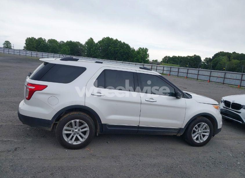 Photo 13 of 2013 Ford Explorer XLT (VIN 1FM5K7D83DGB07450)