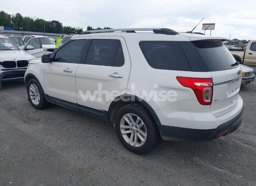 Photo 3 of 2013 Ford Explorer XLT (VIN 1FM5K7D83DGB07450)