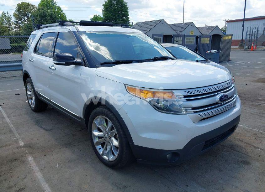 2013 Ford Explorer XLT (VIN 1FM5K7D83DGC28124) main photo