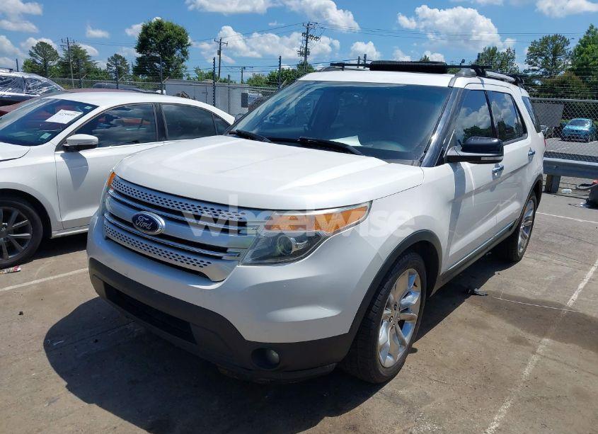 Photo 2 of 2013 Ford Explorer XLT (VIN 1FM5K7D83DGC28124)