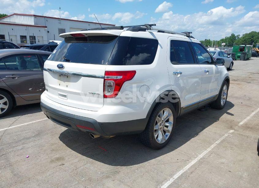 Photo 4 of 2013 Ford Explorer XLT (VIN 1FM5K7D83DGC28124)
