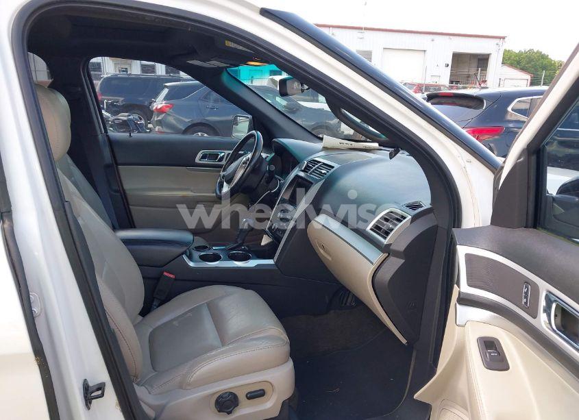 Photo 5 of 2013 Ford Explorer XLT (VIN 1FM5K7D83DGC28124)