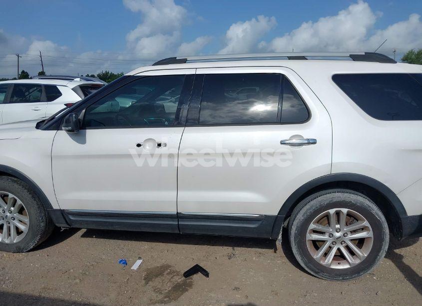 Photo 15 of 2013 Ford Explorer XLT (VIN 1FM5K7D83DGC34103)