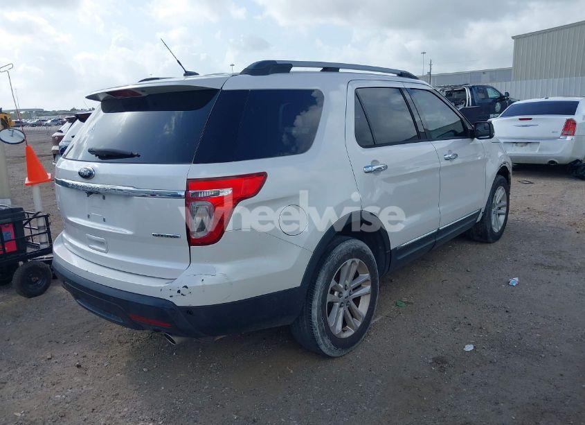 Photo 4 of 2013 Ford Explorer XLT (VIN 1FM5K7D83DGC34103)