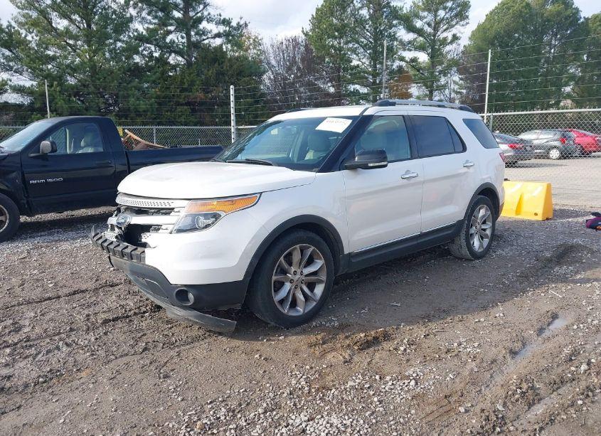 Photo 2 of 2013 Ford Explorer XLT (VIN 1FM5K7D83DGC57123)