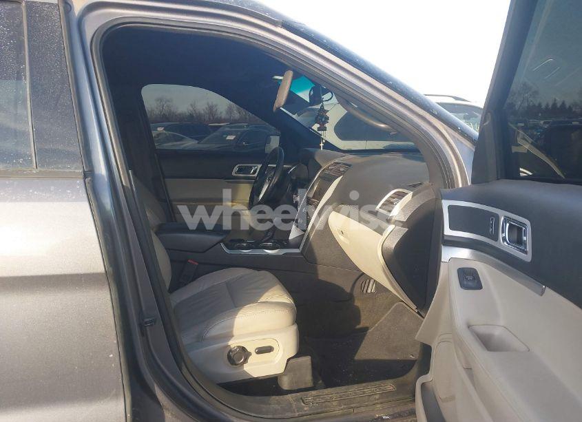 Photo 5 of 2014 Ford Explorer XLT (VIN 1FM5K7D83EGA12159)