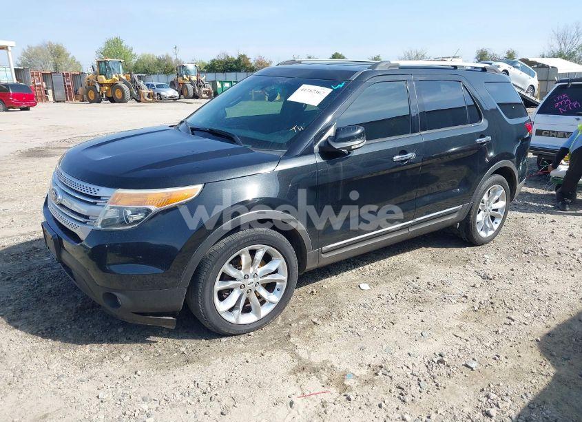 Photo 2 of 2014 Ford Explorer XLT (VIN 1FM5K7D83EGA29012)