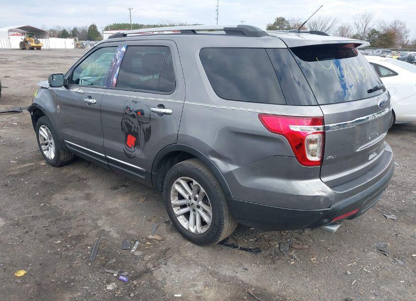 Photo 3 of 2014 Ford Explorer XLT (VIN 1FM5K7D83EGA41774)