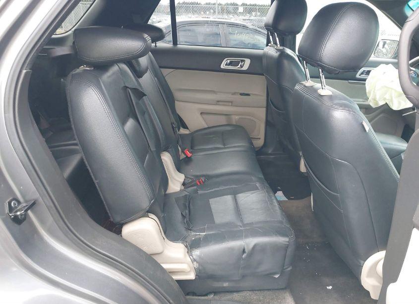 Photo 8 of 2014 Ford Explorer XLT (VIN 1FM5K7D83EGA41774)