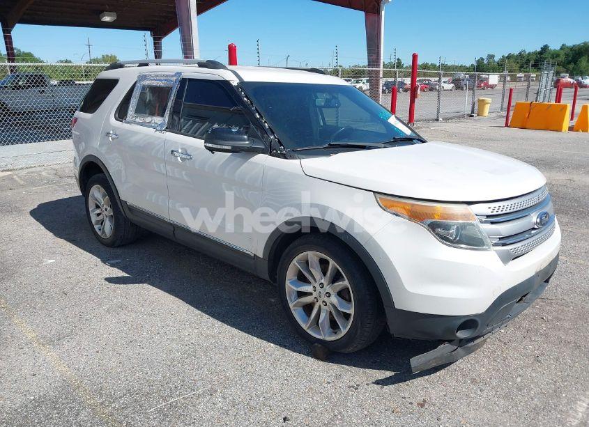 2014 Ford Explorer XLT (VIN 1FM5K7D83EGA54038) main photo