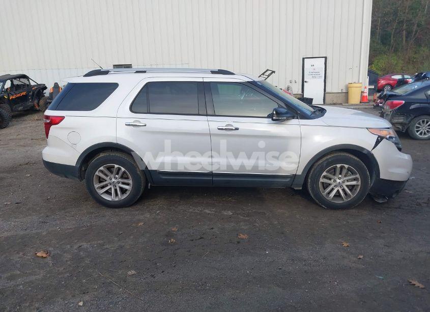 Photo 13 of 2014 Ford Explorer XLT (VIN 1FM5K7D83EGB17509)