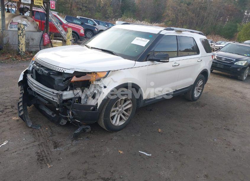 Photo 2 of 2014 Ford Explorer XLT (VIN 1FM5K7D83EGB17509)