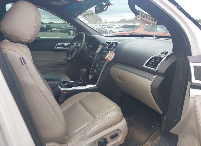 Photo 5 of 2014 Ford Explorer XLT (VIN 1FM5K7D83EGB57041)