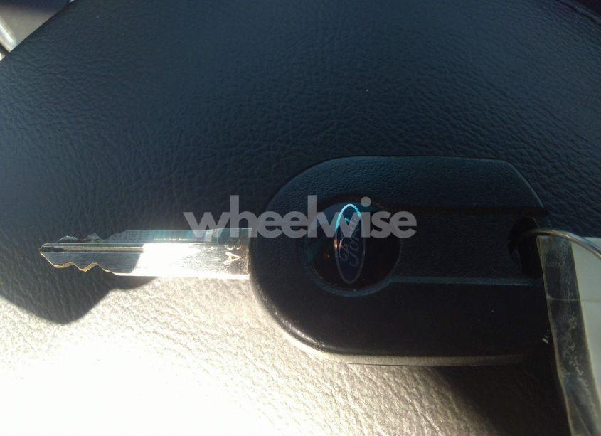 Photo 10 of 2015 Ford Explorer XLT (VIN 1FM5K7D83FGA32669)