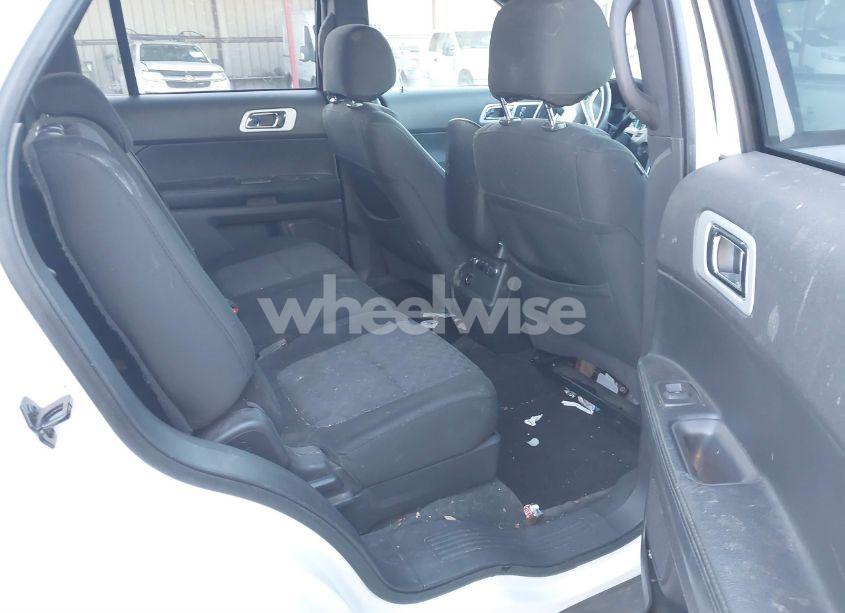 Photo 8 of 2015 Ford Explorer XLT (VIN 1FM5K7D83FGA65302)