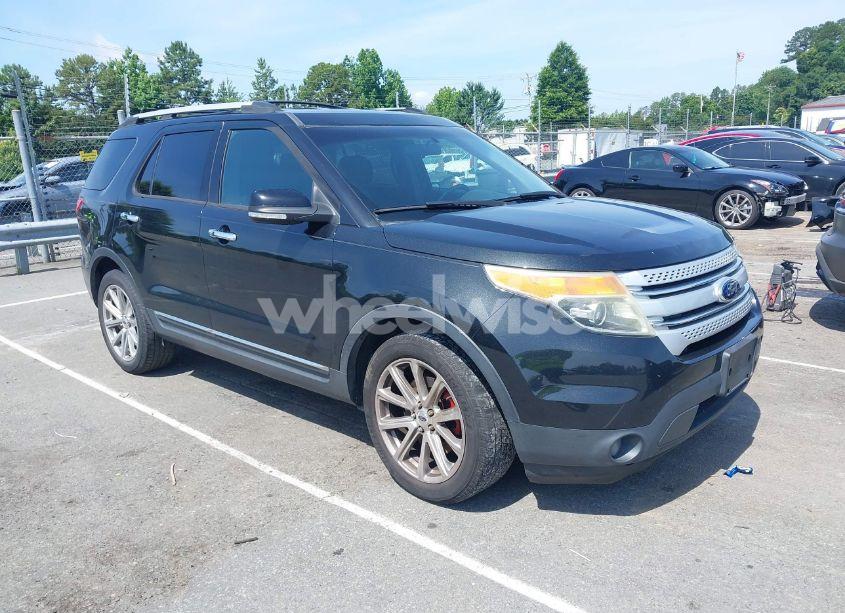 2015 Ford Explorer XLT (VIN 1FM5K7D83FGA91608) main photo