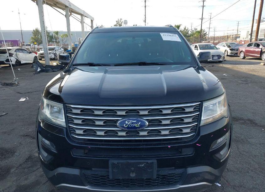 Photo 13 of 2017 Ford Explorer XLT (VIN 1FM5K7D83HGA27846)