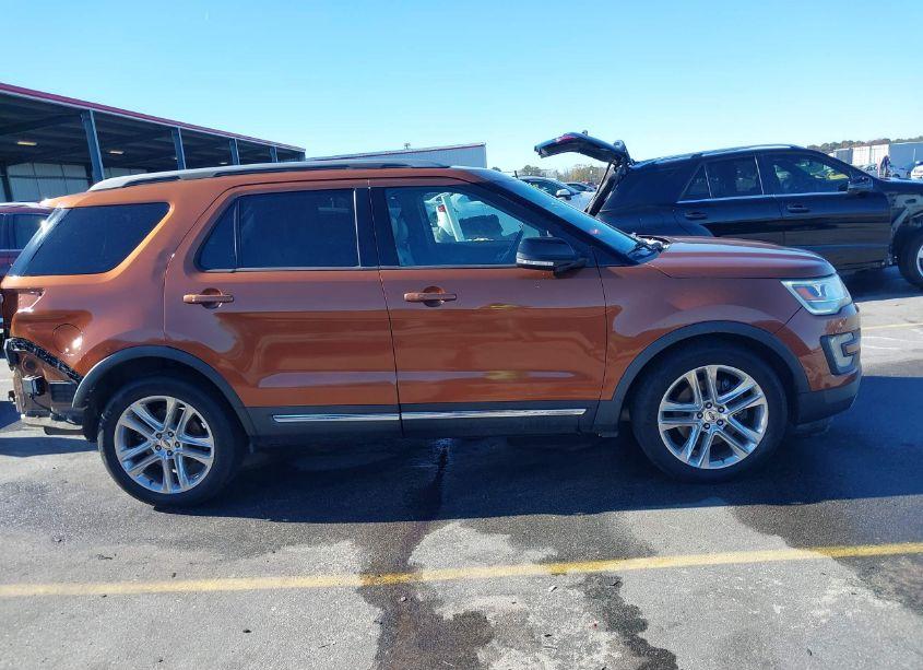 Photo 14 of 2017 Ford Explorer XLT (VIN 1FM5K7D83HGA55081)