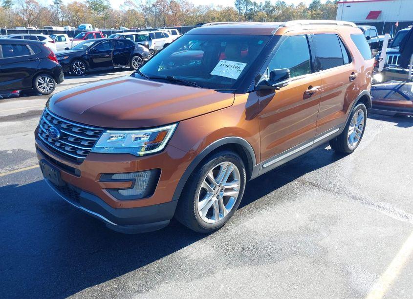 Photo 2 of 2017 Ford Explorer XLT (VIN 1FM5K7D83HGA55081)