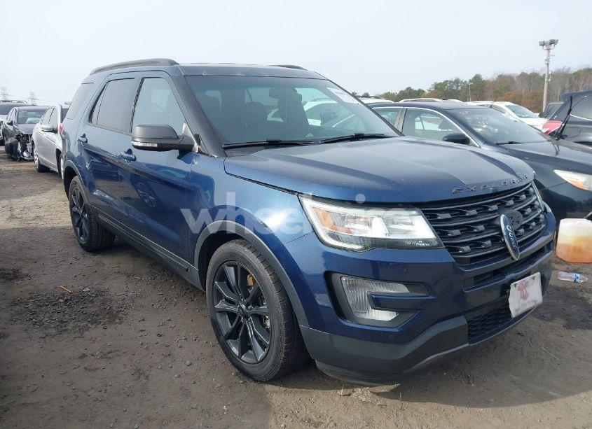 2017 Ford Explorer XLT (VIN 1FM5K7D83HGA84189) main photo