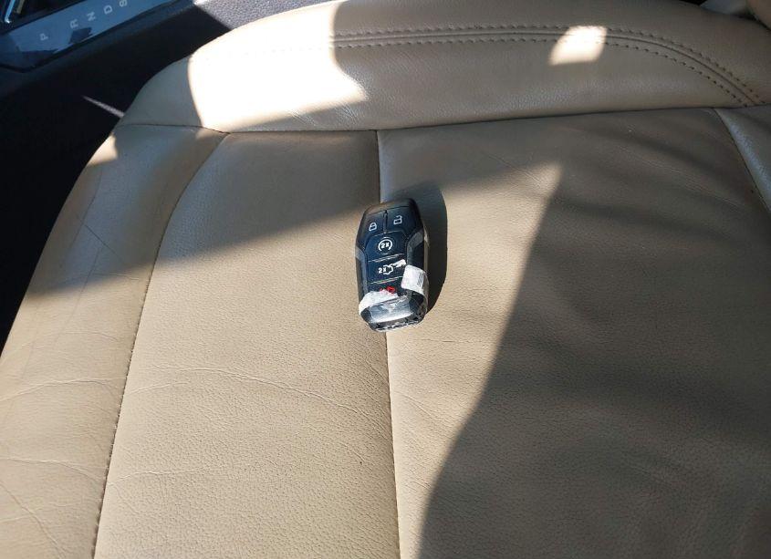 Photo 11 of 2017 Ford Explorer XLT (VIN 1FM5K7D83HGB39417)