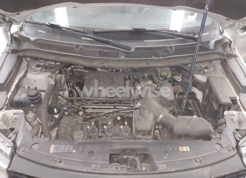 Photo 10 of 2017 Ford Explorer XLT (VIN 1FM5K7D83HGB53480)