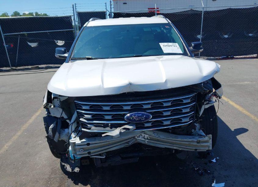 Photo 12 of 2017 Ford Explorer XLT (VIN 1FM5K7D83HGC51117)