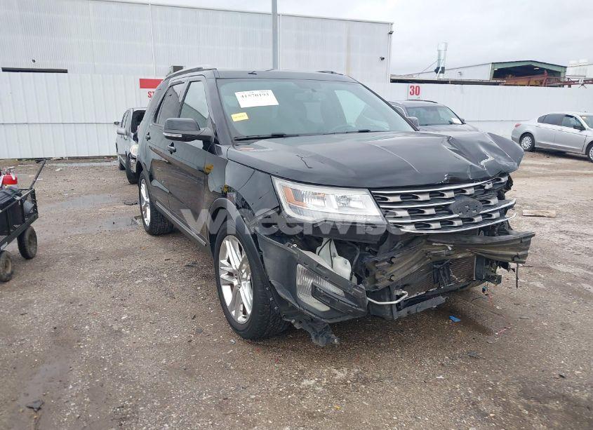 2017 Ford Explorer XLT (VIN 1FM5K7D83HGD02504) main photo