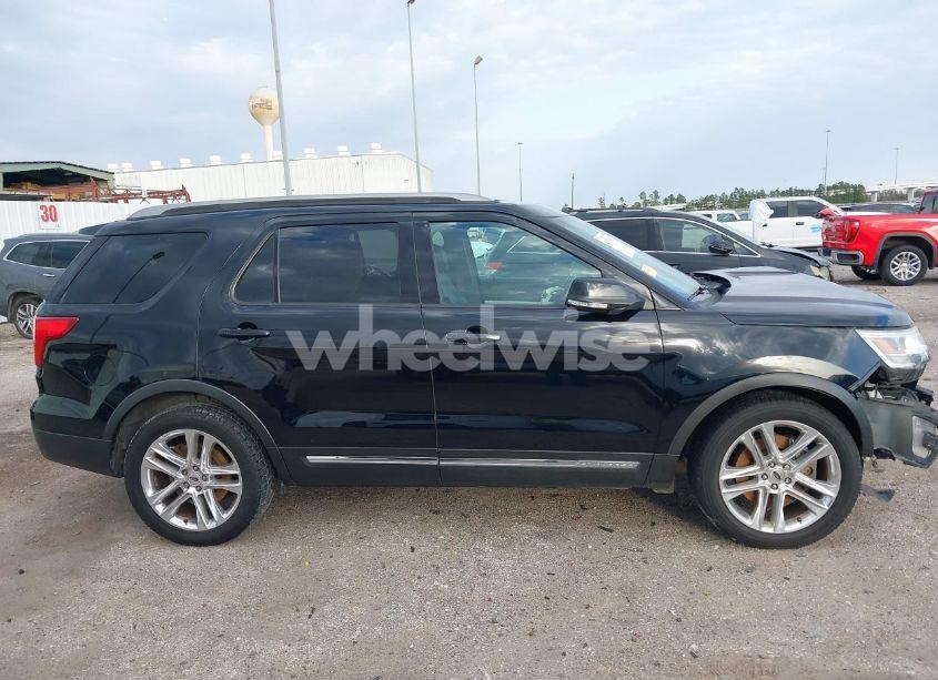 Photo 14 of 2017 Ford Explorer XLT (VIN 1FM5K7D83HGD02504)