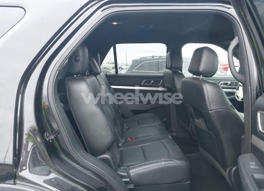 Photo 8 of 2017 Ford Explorer XLT (VIN 1FM5K7D83HGD02504)