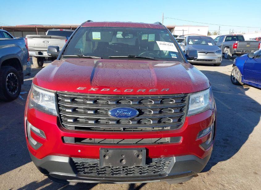 Photo 12 of 2017 Ford Explorer XLT (VIN 1FM5K7D83HGD53095)