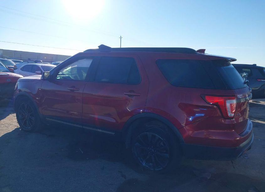 Photo 14 of 2017 Ford Explorer XLT (VIN 1FM5K7D83HGD53095)