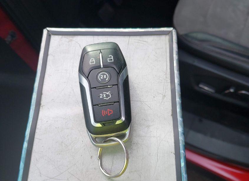 Photo 11 of 2017 Ford Explorer XLT (VIN 1FM5K7D83HGD56370)