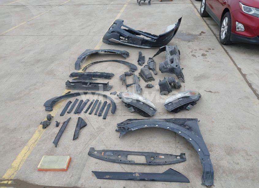 Photo 12 of 2017 Ford Explorer XLT (VIN 1FM5K7D83HGE36669)