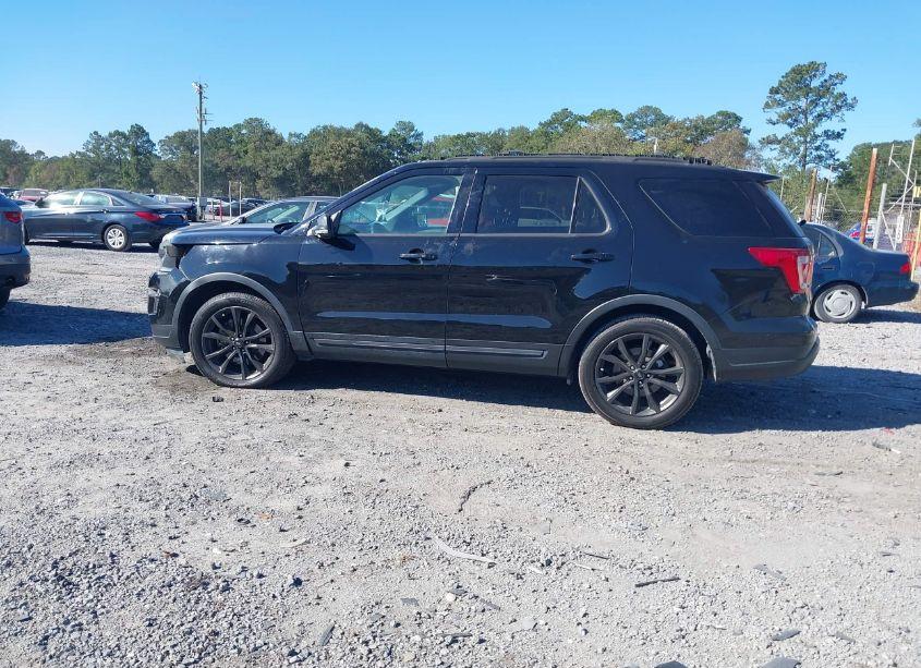 Photo 15 of 2018 Ford Explorer XLT (VIN 1FM5K7D83JGA17534)