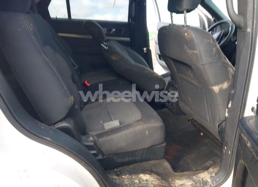 Photo 8 of 2018 Ford Explorer XLT (VIN 1FM5K7D83JGA39601)