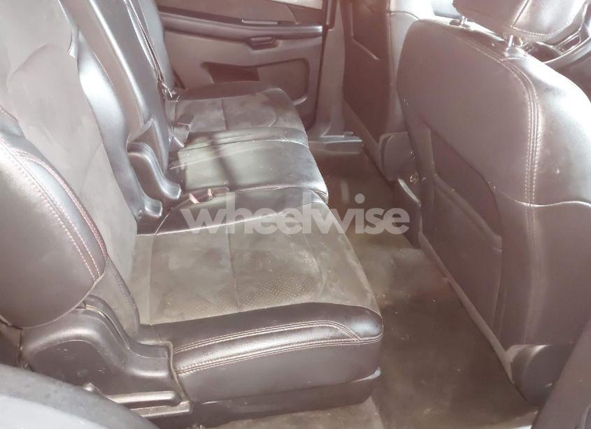 Photo 8 of 2018 Ford Explorer XLT (VIN 1FM5K7D83JGB56711)