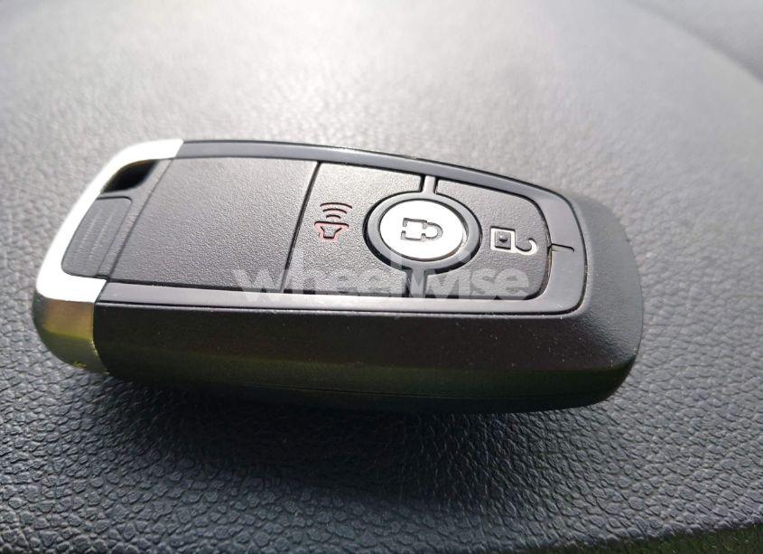 Photo 11 of 2018 Ford Explorer XLT (VIN 1FM5K7D83JGC26840)