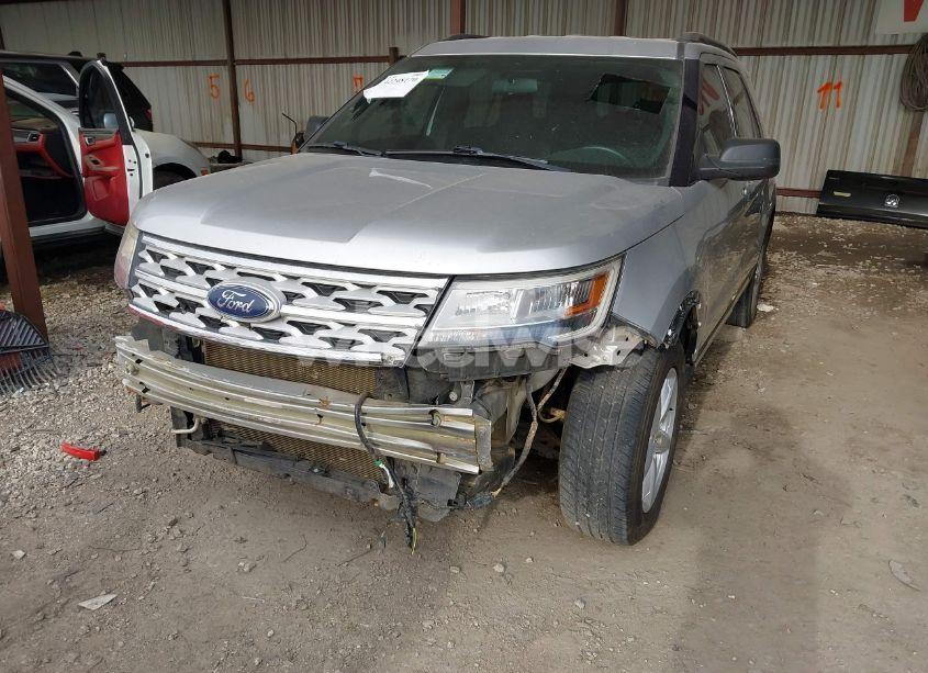 Photo 6 of 2018 Ford Explorer XLT (VIN 1FM5K7D83JGC26840)