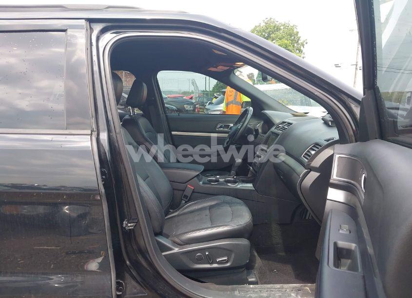 Photo 5 of 2018 Ford Explorer XLT (VIN 1FM5K7D83JGC39166)