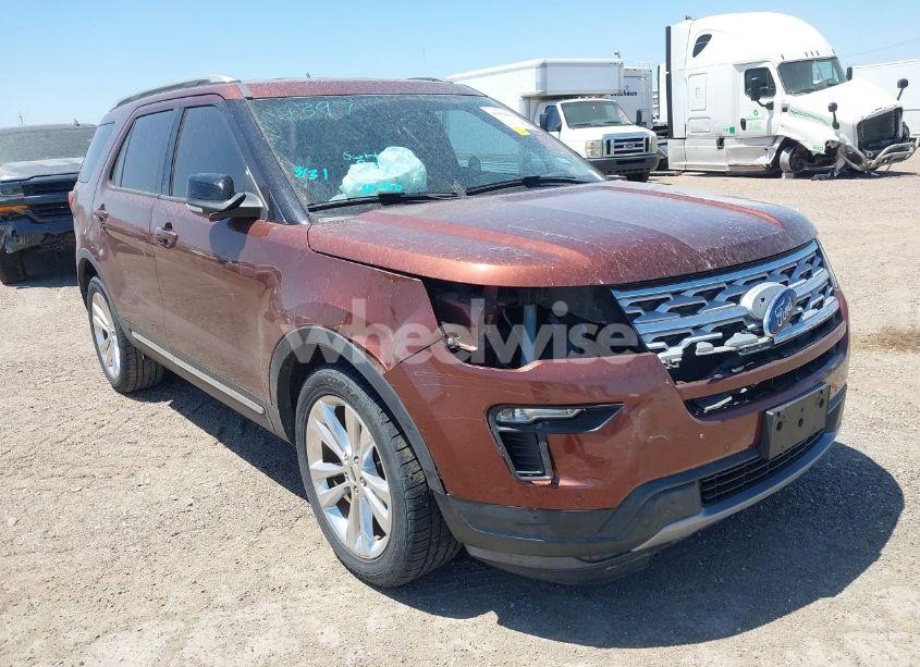 2018 Ford Explorer XLT (VIN 1FM5K7D83JGC84835) main photo