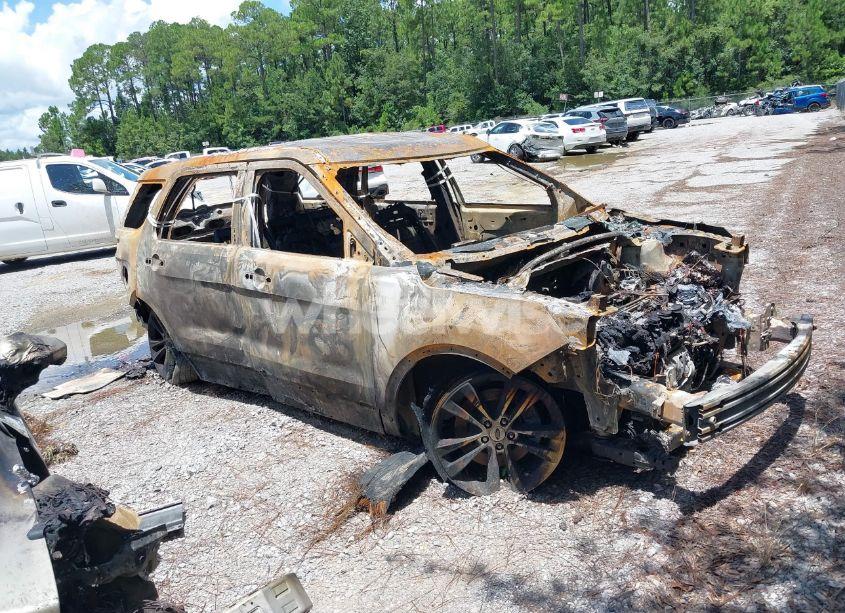 2019 Ford Explorer XLT (VIN 1FM5K7D83KGA36652) main photo