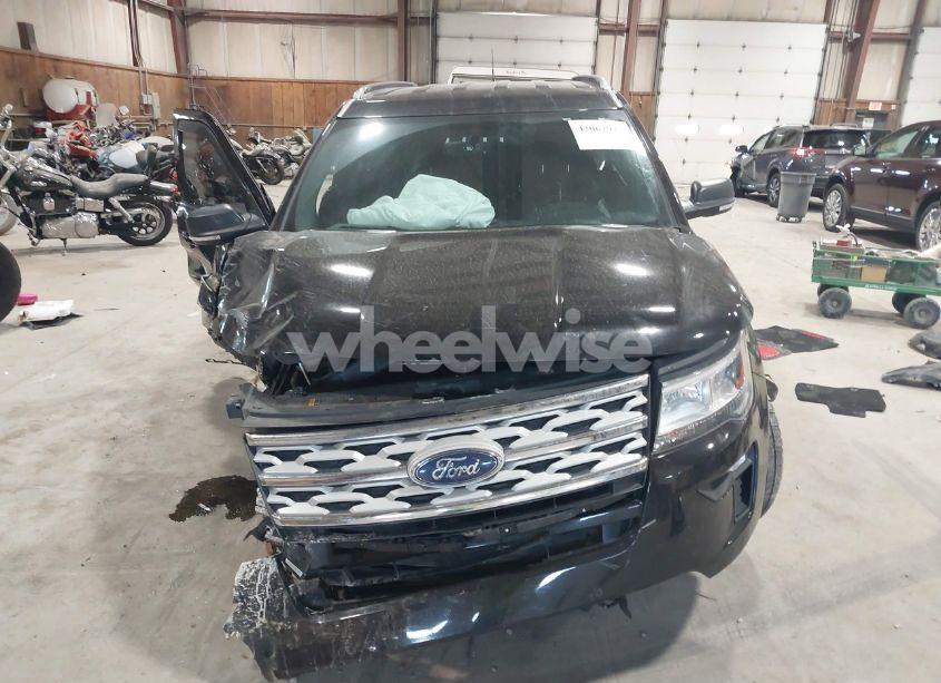 Photo 12 of 2019 Ford Explorer XLT (VIN 1FM5K7D83KGA85169)