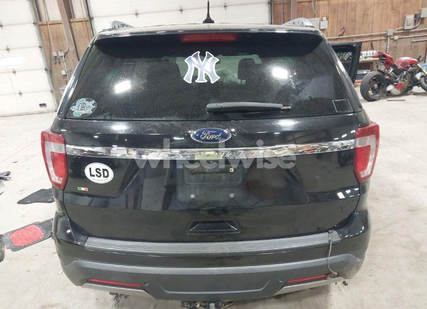 Photo 16 of 2019 Ford Explorer XLT (VIN 1FM5K7D83KGA85169)