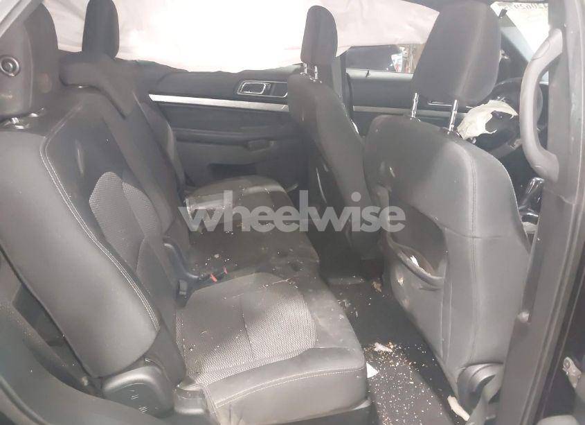 Photo 8 of 2019 Ford Explorer XLT (VIN 1FM5K7D83KGA85169)