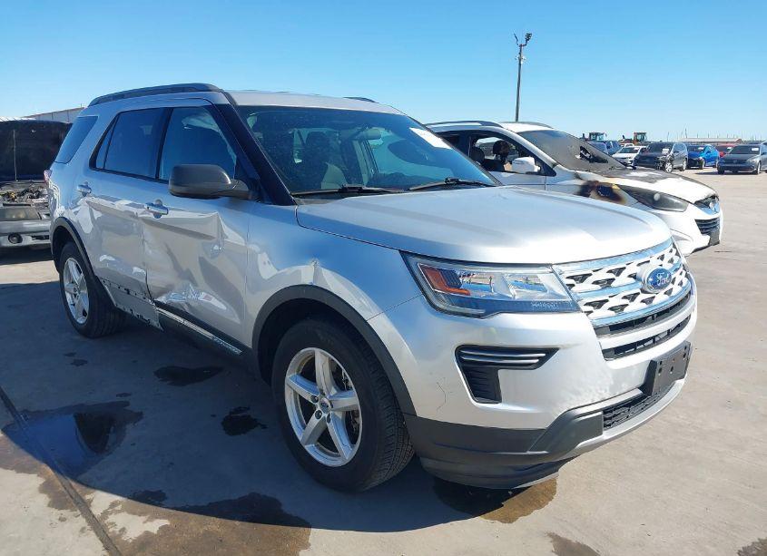 2019 Ford Explorer XLT (VIN 1FM5K7D83KGA95930) main photo