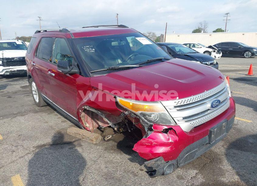 2013 Ford Explorer XLT (VIN 1FM5K7D84DGB72100) main photo